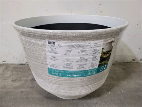 White Bell Round Plastic Tropical Planter