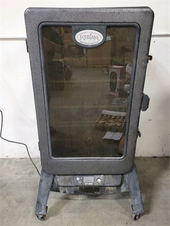 *Louisiana Grills Series 7 Vertical Smoker