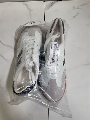 Casual Walking Sneakers