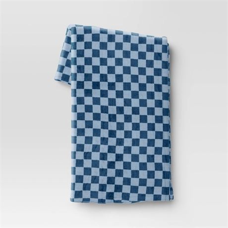 Checkerboard Printed Plush Throw Blanket Blue -