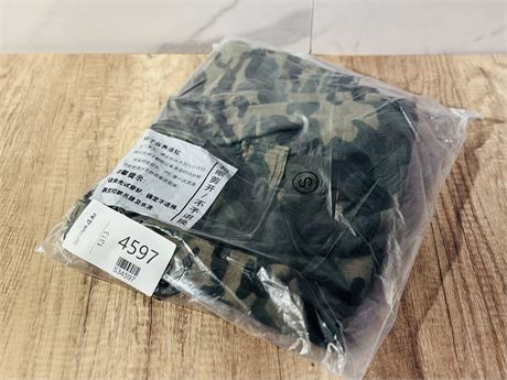 (S) Camouflage Cargo Pants