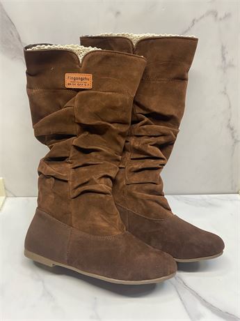 FINGONGZHU Seued Boots