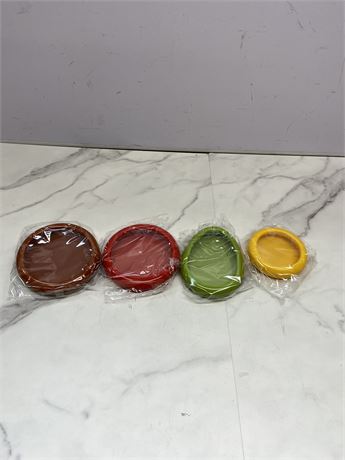 Colorful Plastic Plates Set