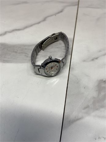 Wristwatch with Metal Band