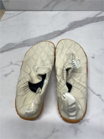 (7) Quilted Slip-On Shoes