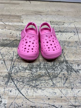 (Size5T) Cat & Jack Pink Girl Crocs