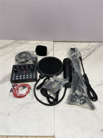 Podcast Equipment Bundle