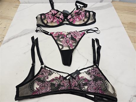 Lingerie Set with Floral Embroidery
