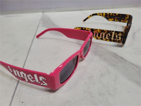 Sunglasses and Case Lot of 2 replica