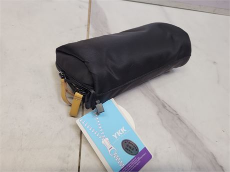 Mixed Item Lot: Bag & Box