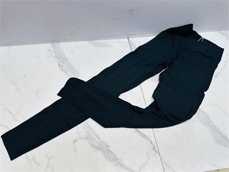 (S) Black Leggings