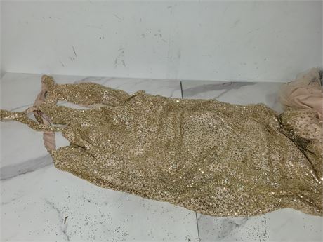 (2XL) Gold Sequin Dress