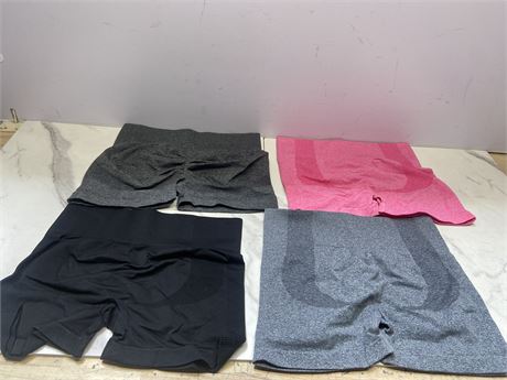 Lot of 4 Women's Shorts