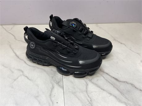 (Size9) Men Black Athletic Shoes