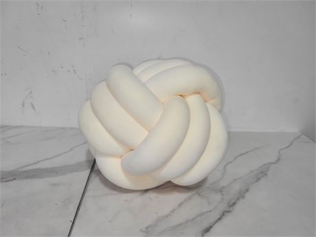 Knotted Cushion Pillow