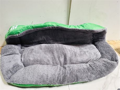 Green and Gray Pet Bed