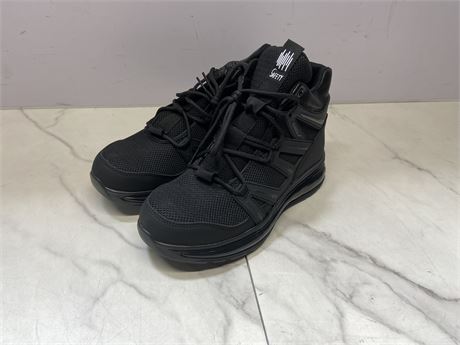 (Size9) Men Black Athletic Shoes