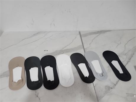 Lot of 6 No-Show Socks
