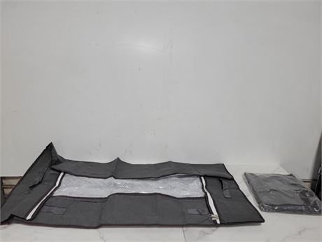 Lot of 2 Storage Bags