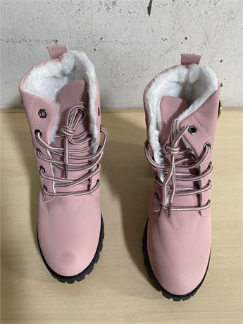 Size 8.5 women’s-Pink Winter Boots with Fur Lining