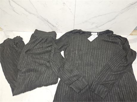 Large Moshu Ribbed Loungewear Set