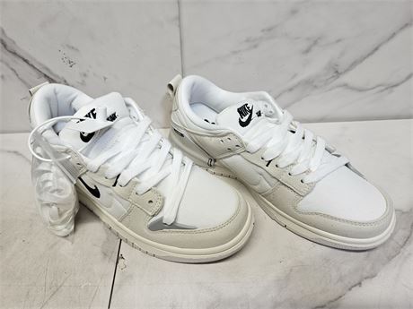 Size 7.5 Nike White Sneakers