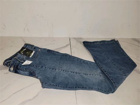(16) Girls'  Wide Leg Cargo Jeans