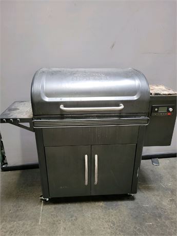 Traeger Silverton XL Pellet Grill