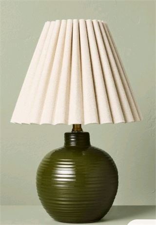 Ribbed Ceramic Table Lamp