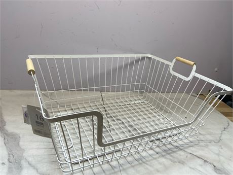Metal Stackable Wire Pantry Basket with Rubber