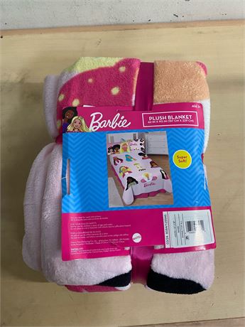 Barbie Plush Bed Blanket