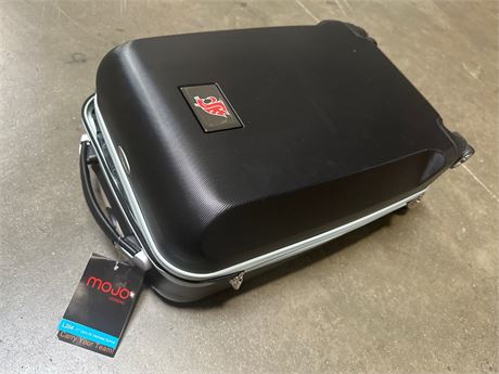 Mojo Licensing Team Usa L204 21Carry On Hardcase