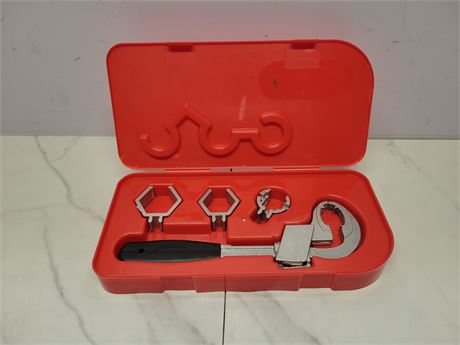Plumbing Wrench Set