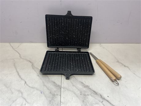 Non-Stick Grill Pan with Wooden Handles