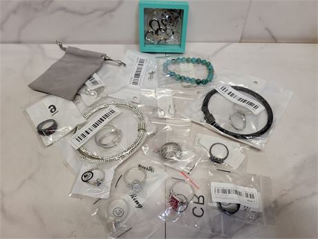Lot of Jewelry Items
