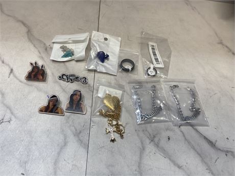 Mixed Jewelry and Accessories Lot
